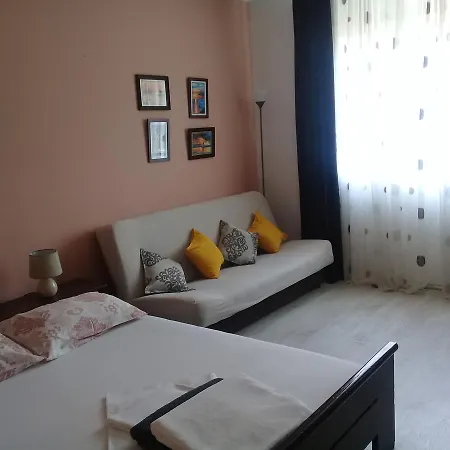 Apartment Maka *